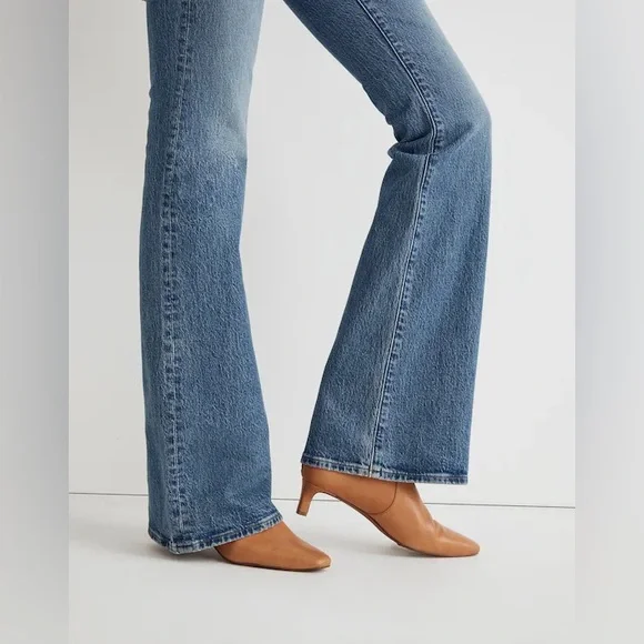 Madewell The Perfect Vintage Flare Jeans - Picture 8 of 16
